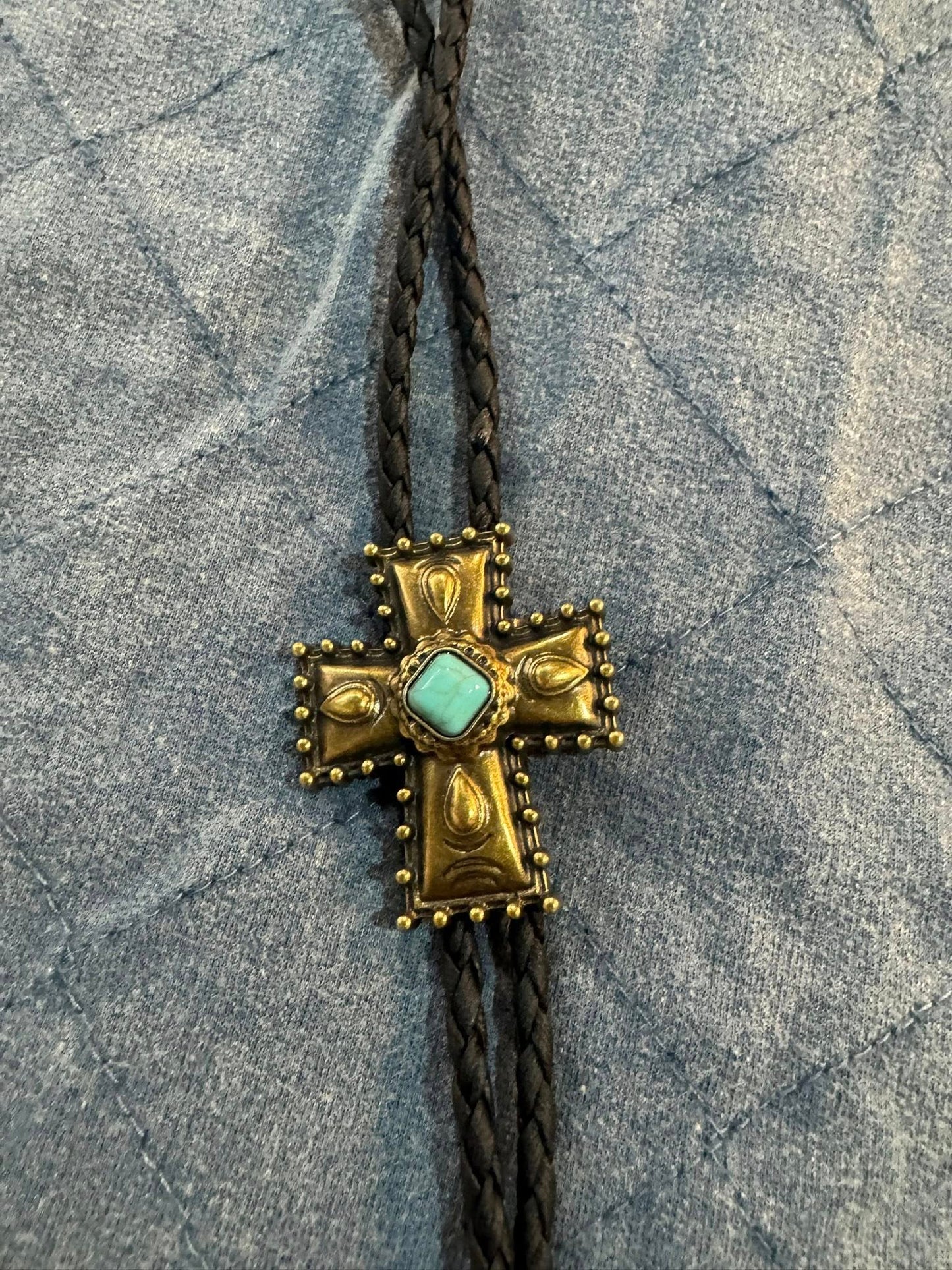 Bolo Tie Round