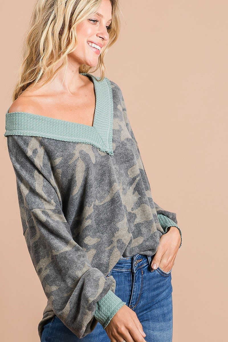 Fleece Camo V-Neck