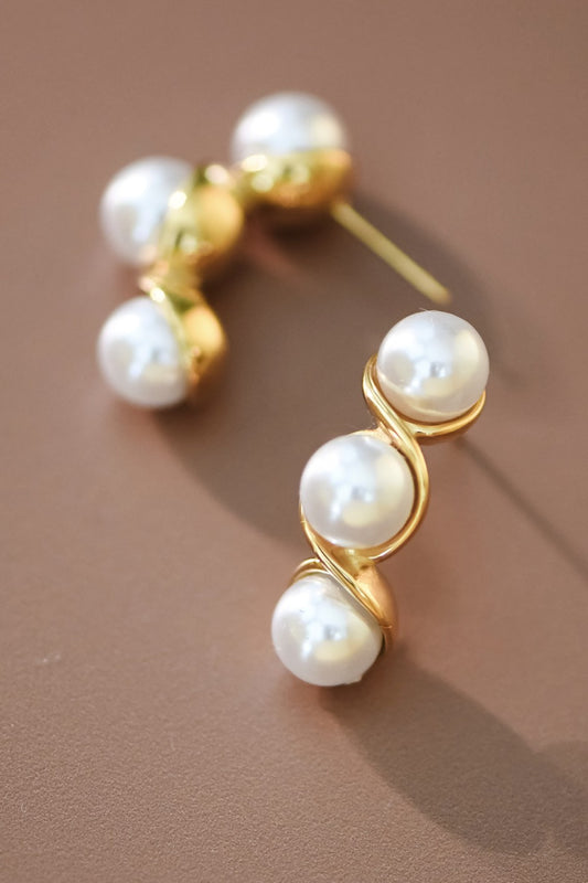 Mini Pearl drop earring