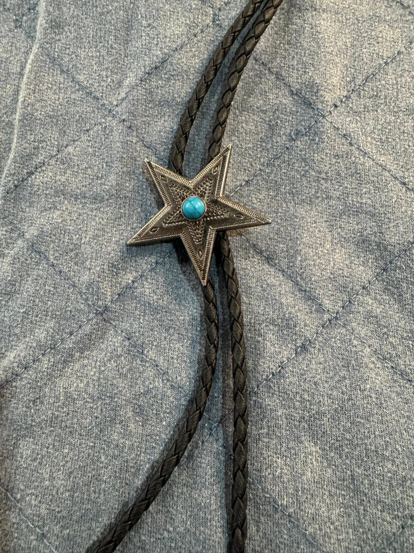 Bolo Tie Round