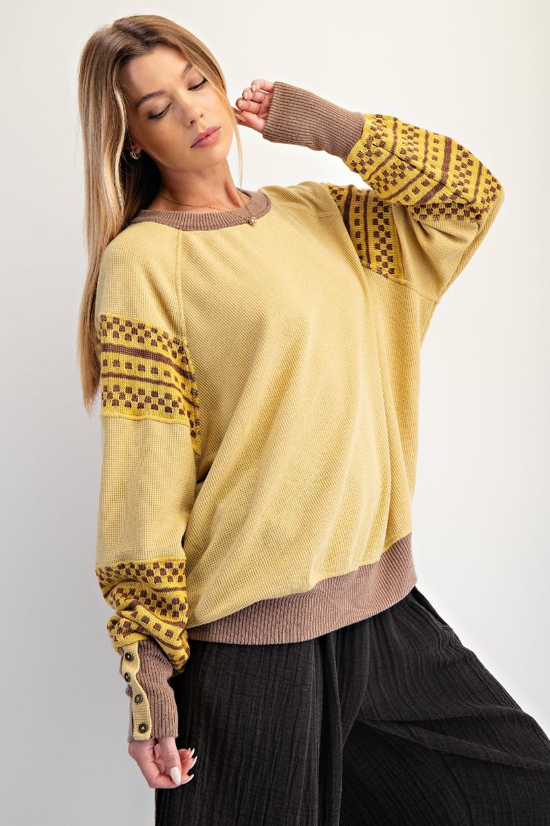 Tan & Yellow button Accent