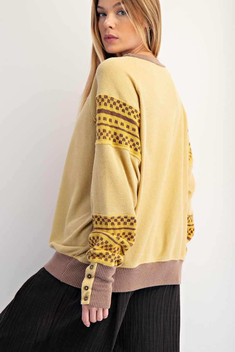 Tan & Yellow button Accent