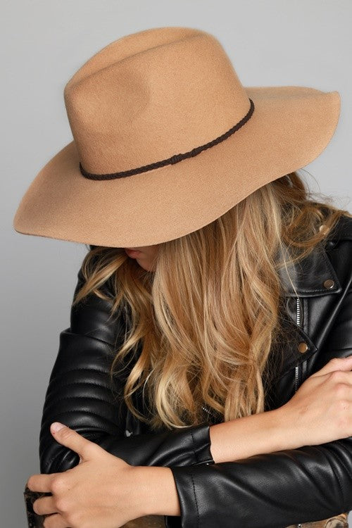 Wide brim wool hat camel