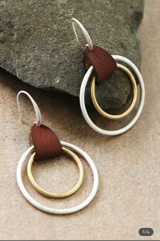 Oval drop 2-tone earring with Leather Accent