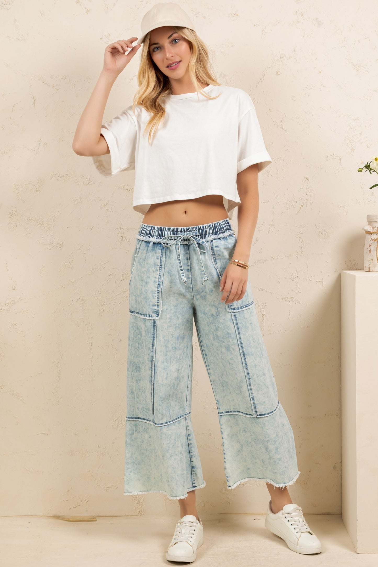 Wide Leg Cargo Jeans