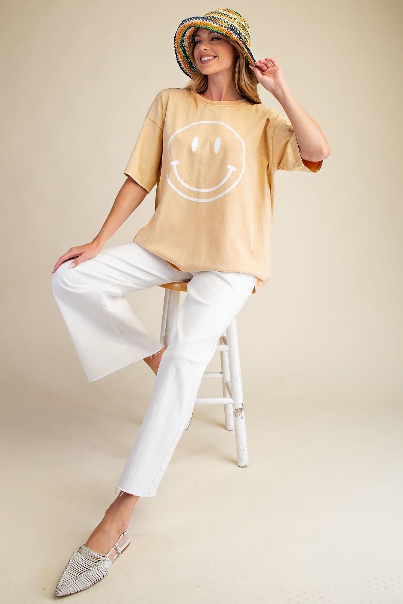 Smiley Tee Almond
